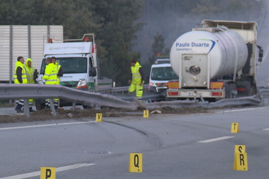 Meghan Markle afasta Harry e William