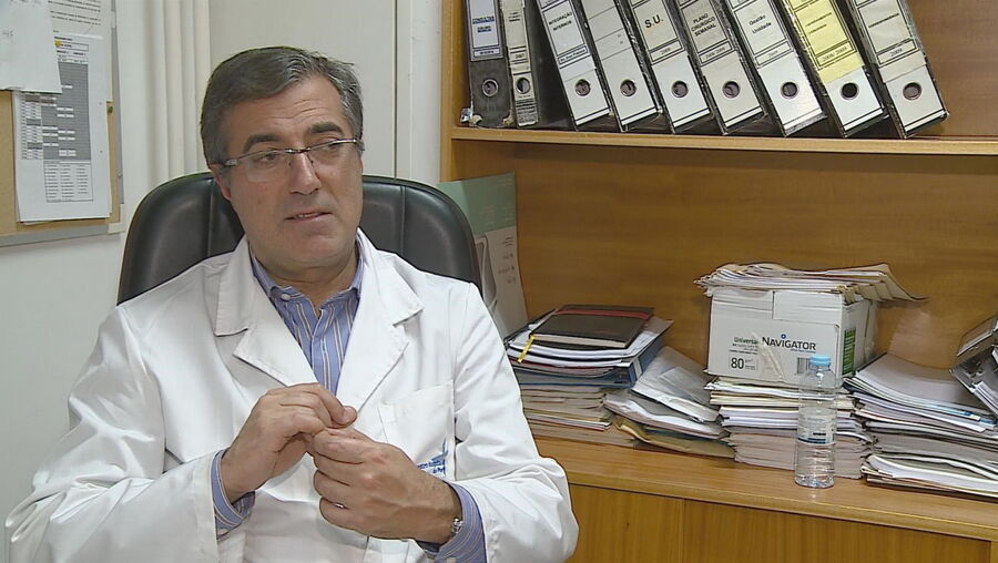 Abel Mesquita dirige serviço de Cirurgia Plástica do Centro Hospitalar do Porto, que integra o Centro Materno-Infantil 