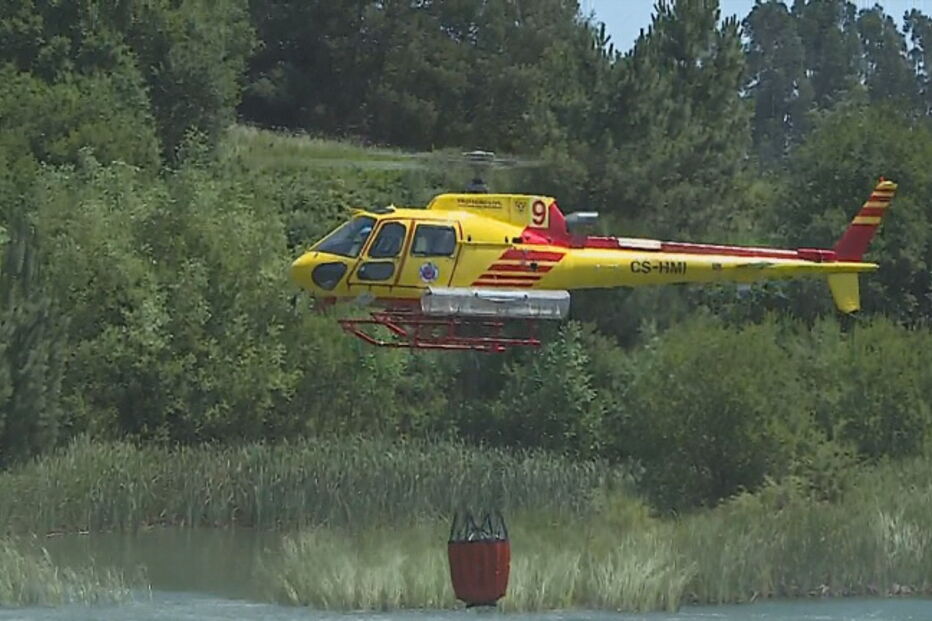 Helicóptero de combate a fogos