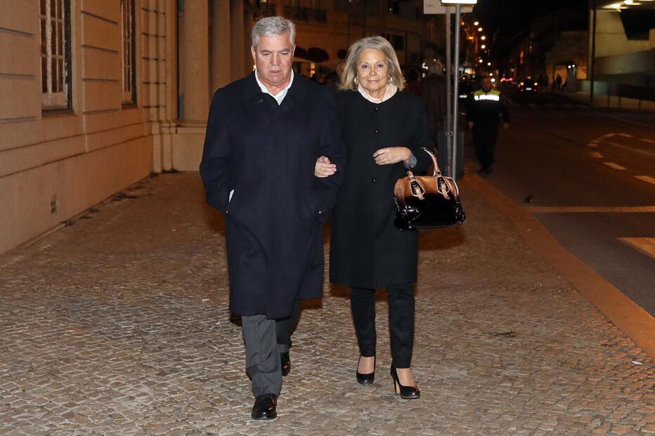 Edite Estrela no velório de Zé Pedro