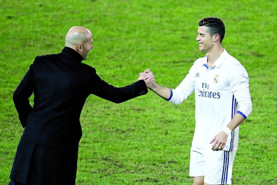 Zinedine Zidane, treinador do Real Madrid, ‘dá’ mais duas ou três Bolas de Ouro a Cristiano Ronaldo
