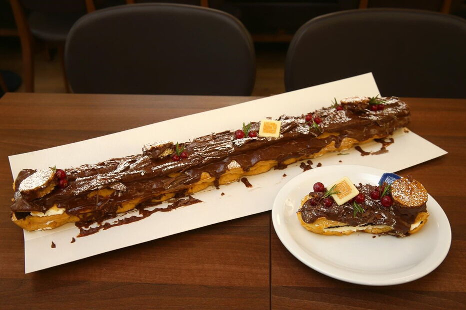 Leitaria da Quinta do Paço, éclair, doce, gastronomia, natal, tronco de natal