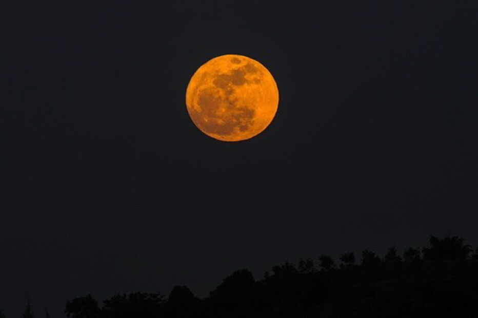 Super Lua foi apreciada em vários sítios do planeta
