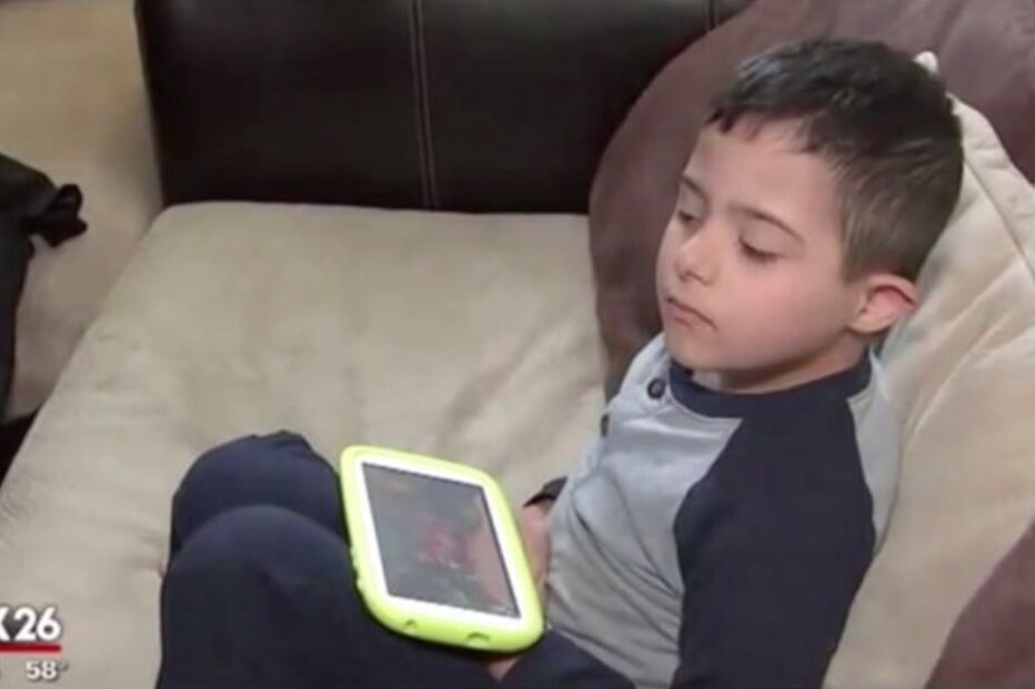 2017-12-04_11_14.48 menino.PNG