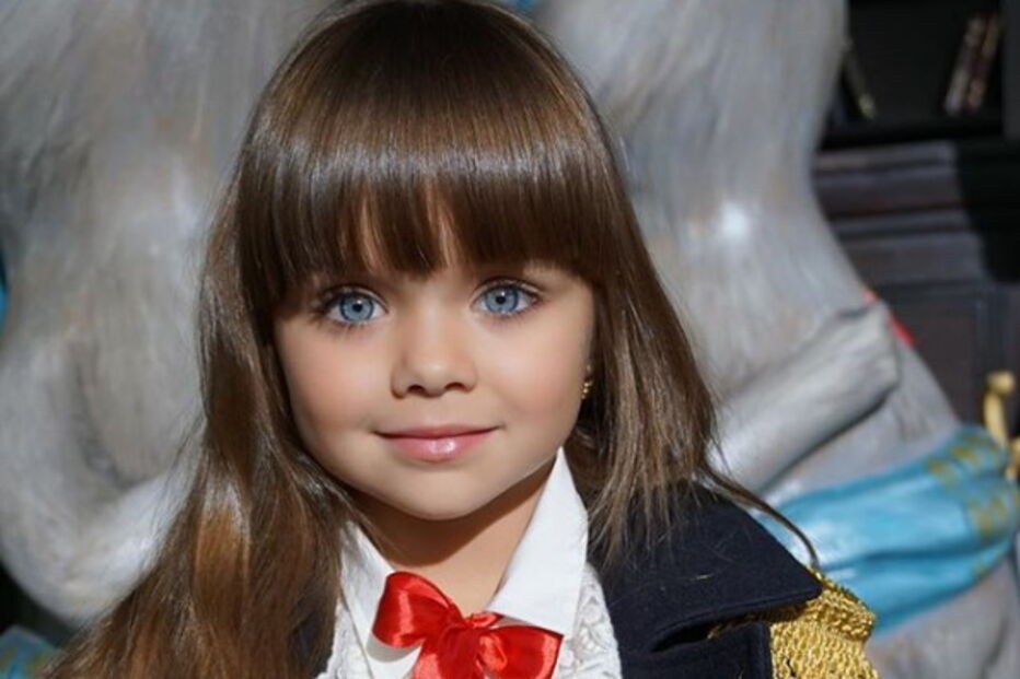 Anastasia Knyazeva tem seis anos