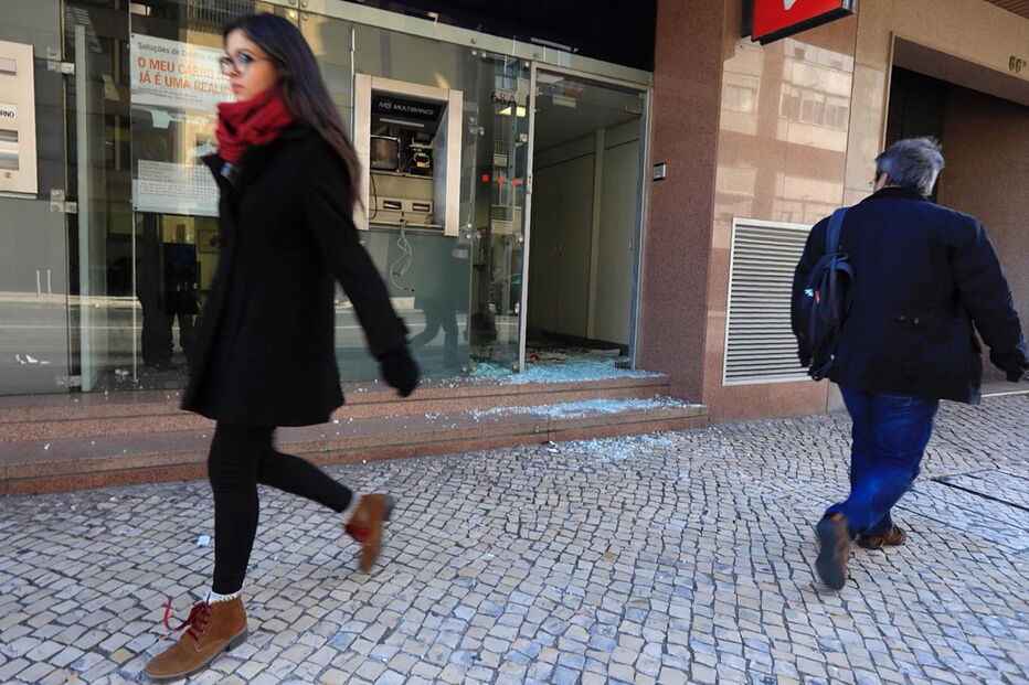 Assalto a multibanco em Lisboa