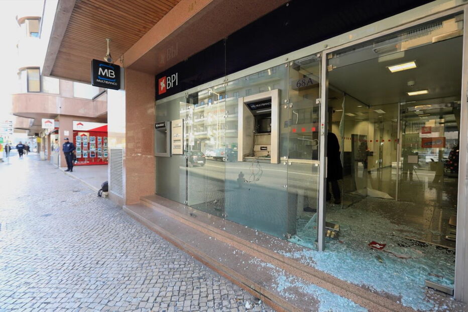 Assalto a multibanco em Lisboa