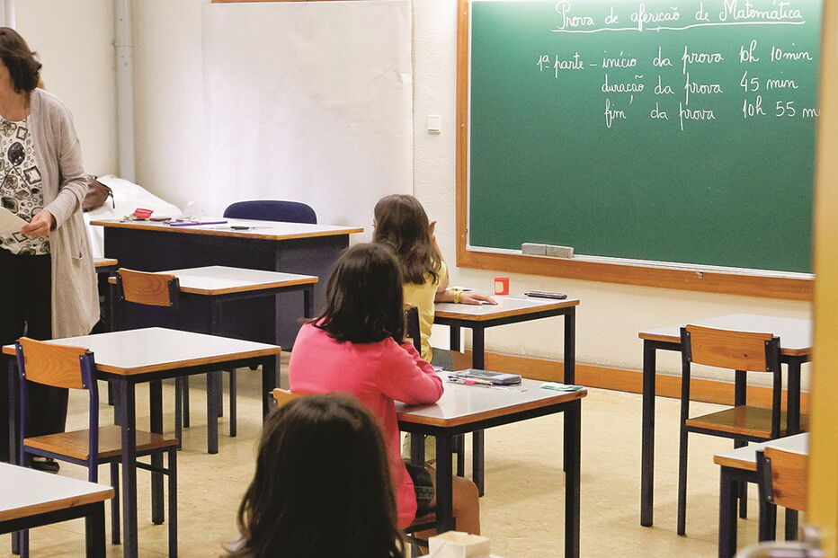 Estudantes portugueses gostam de ler, mas não o sabem fazer, indica estudo 