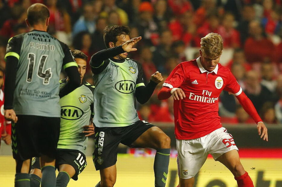 Keton Parks jogou pela equipa principal do Benfica contra o Setúbal