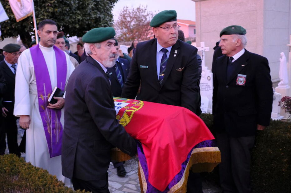 Funeral do paraquedista, ontem, em Lobão da Beira, Tondela 
