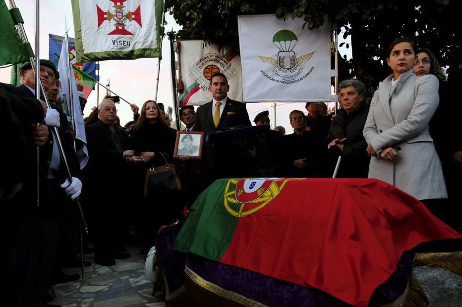 Funeral do paraquedista, ontem, em Lobão da Beira, Tondela 