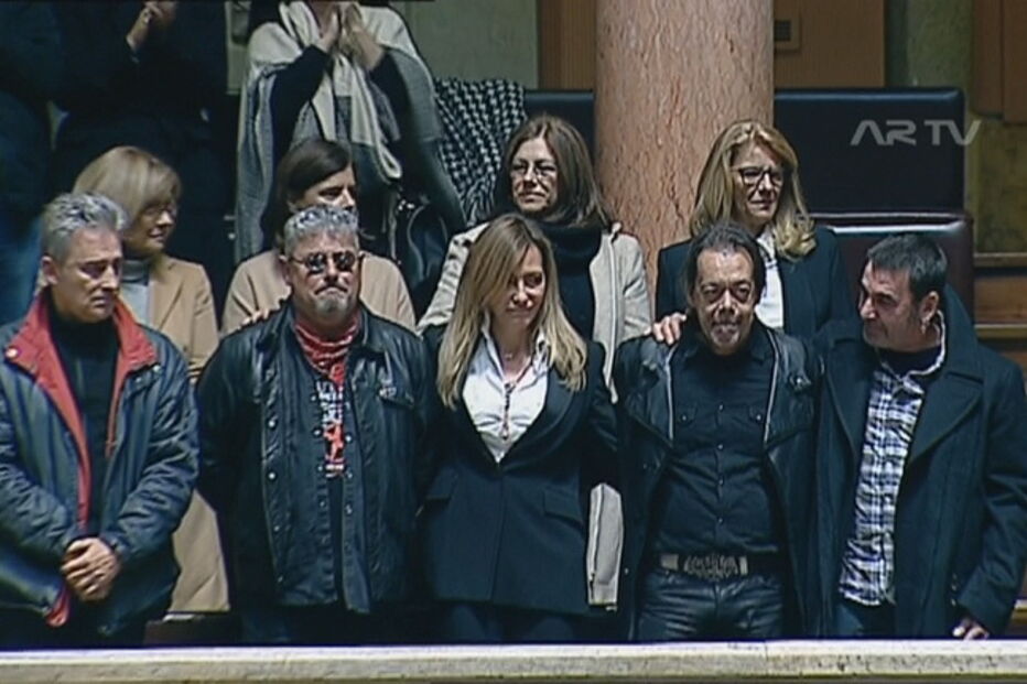 Xutos e Pontapés com a viúva de Zé Pedro no Parlamento