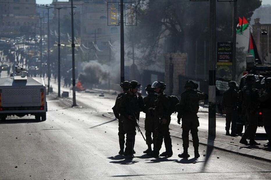 Confrontos entre israelitas e palestinianos nas ruas de Jerusalém e Cisjordânia