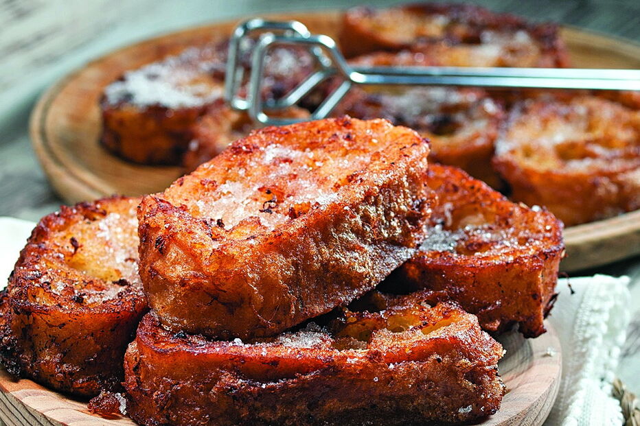 Rabanadas servidas à mesa de 35 restaurantes e 11 bares e cafés de Famalicão, acompanhadas por vinho do Porto 