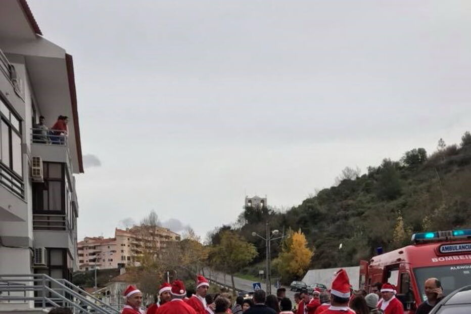 Várias crianças feridas em descarrilamento de comboio turístico