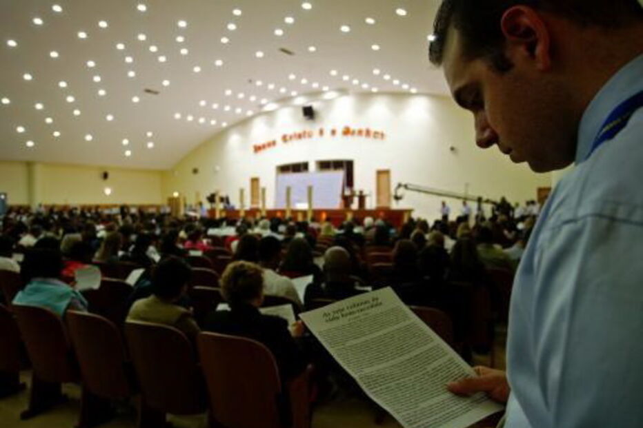 IURD acusada de gerir rede internacional de tráfico de crianças