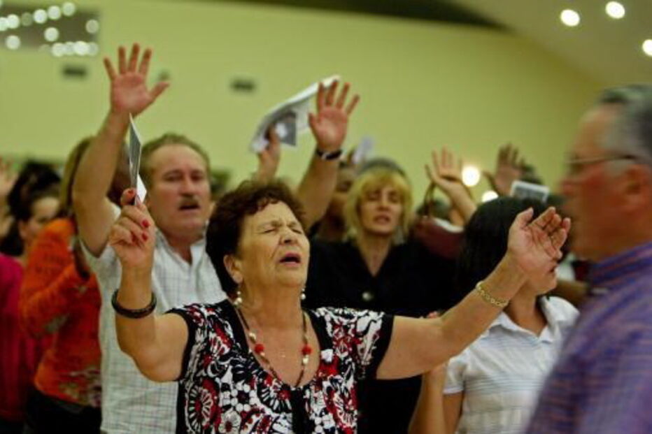 IURD acusada de gerir rede internacional de tráfico de crianças