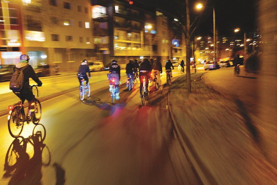 Maior passeio noturno de BTT de Portugal reúne mil participantes 