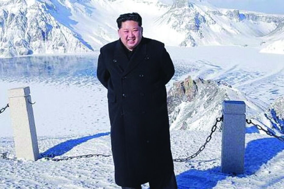 Kim Jong-un escalou montanha... de sapatos e sem suar
