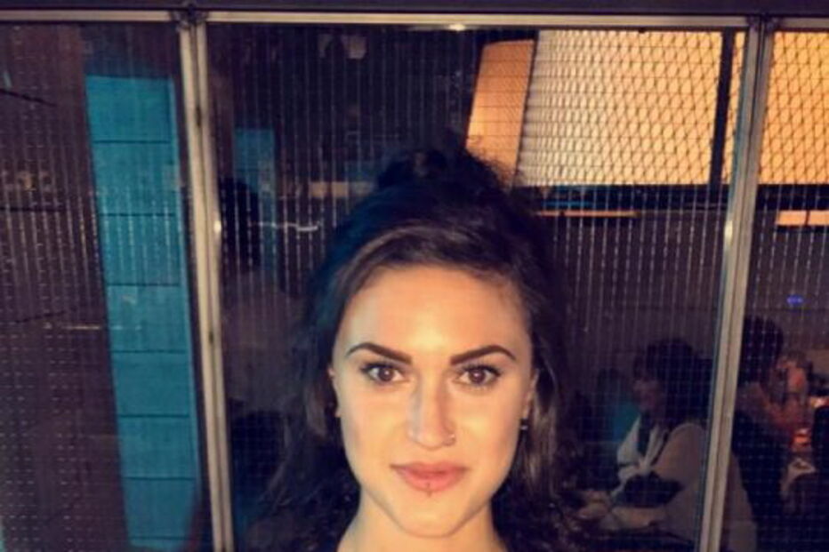 Emelle, anorexia, ginásio