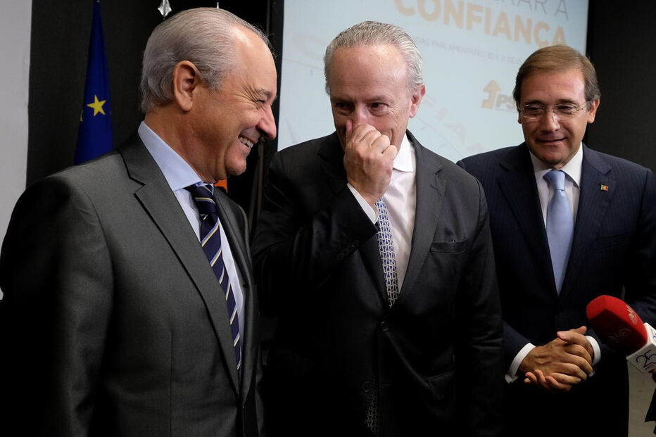 Rui Rio com Santana Lopes e Pedro Passos Coelho
