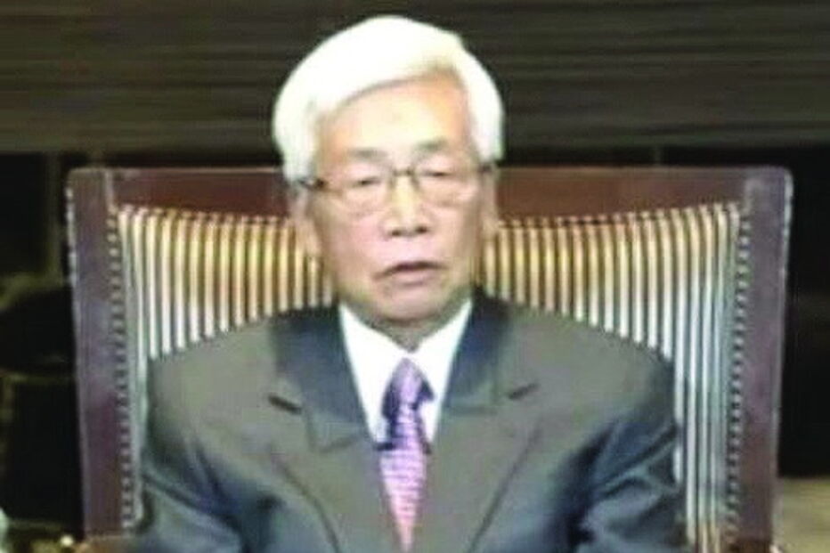 Organiza festa para se despedir da vida