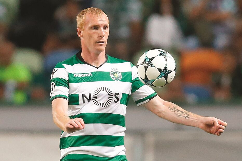 Mathieu chegou a Alvalade a custo zero, mas recebeu um prémio de assinatura no valor de três milhões de euros 
