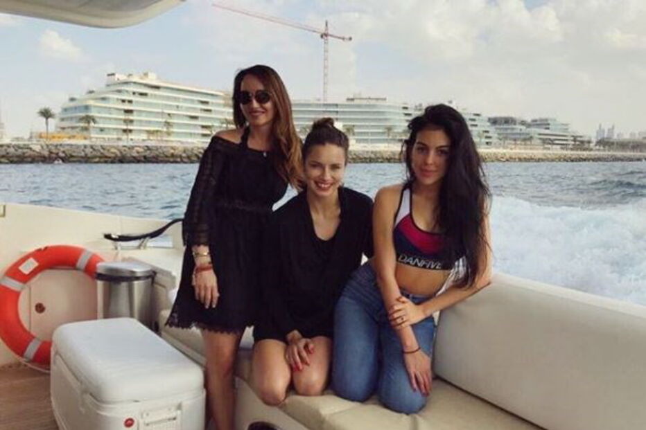 Georgina Rodríguez com Adriana Lima e a consultora de moda Ana Antic