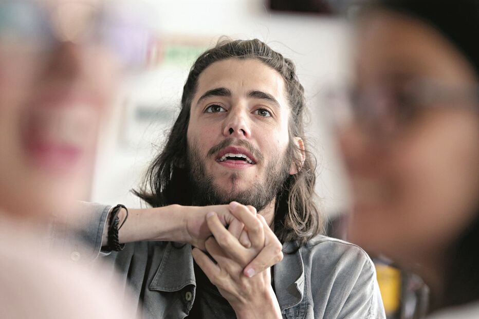 Novo álbum de Salvador está desde sexta-feira à venda   