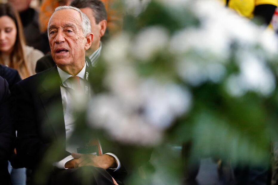 Marcelo Rebelo de Sousa durante a 29.ª Festa de Natal da Comunidade Vida e Paz, na cantina da Cidade Universitária, em Lisboa