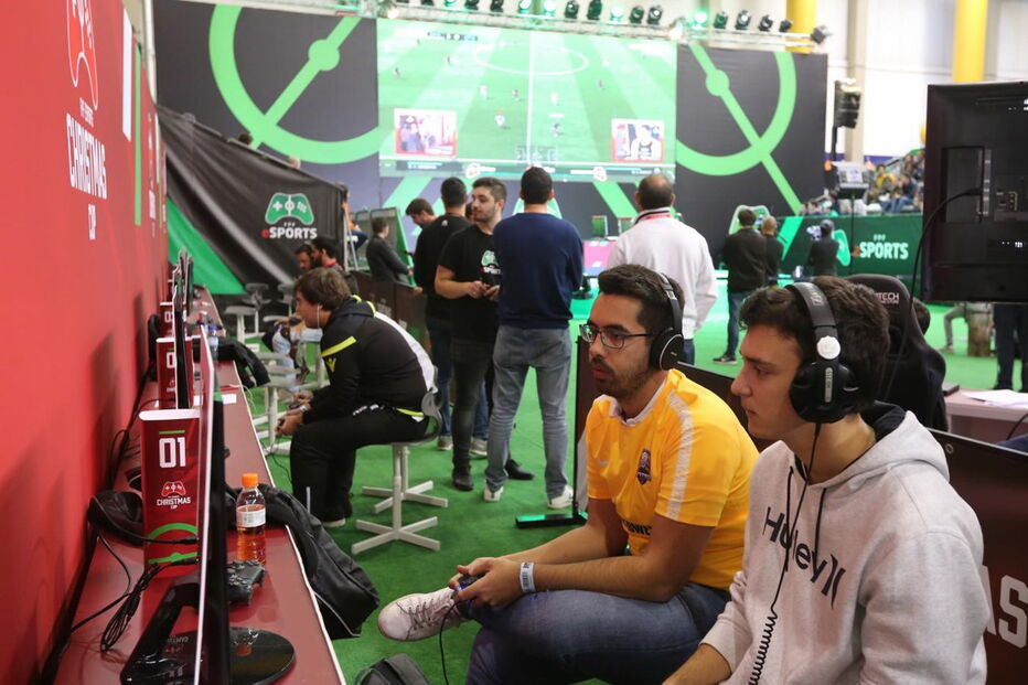 Multidão invadiu os pavilhões da Exponor, este domingo, para a Comic Con Portugal 2017