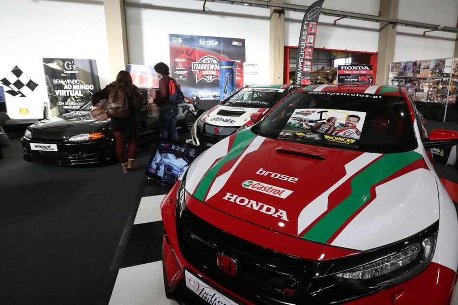 Multidão invadiu os pavilhões da Exponor, este domingo, para a Comic Con Portugal 2017