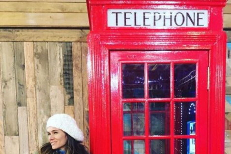 Cláudia Vieira viajou em família até Londres