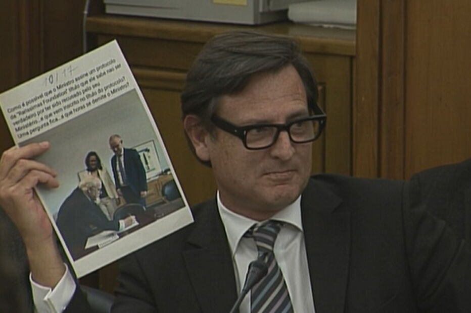 Deputado do CDS 'provoca' Vieira da Silva