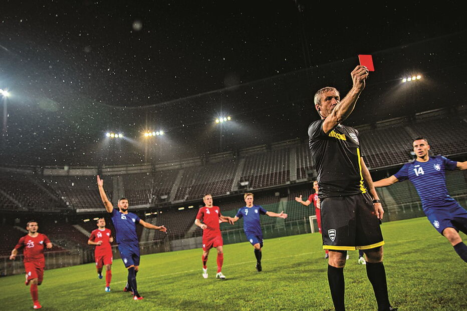 Árbitros voltaram a ser alvo de agressões no fim de semana passado