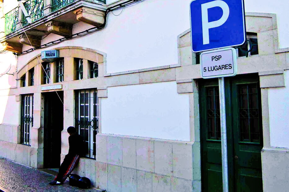 Governo reconheceu, em 2016, que atual esquadra da PSP não tem condições adequadas para desempenho das funções