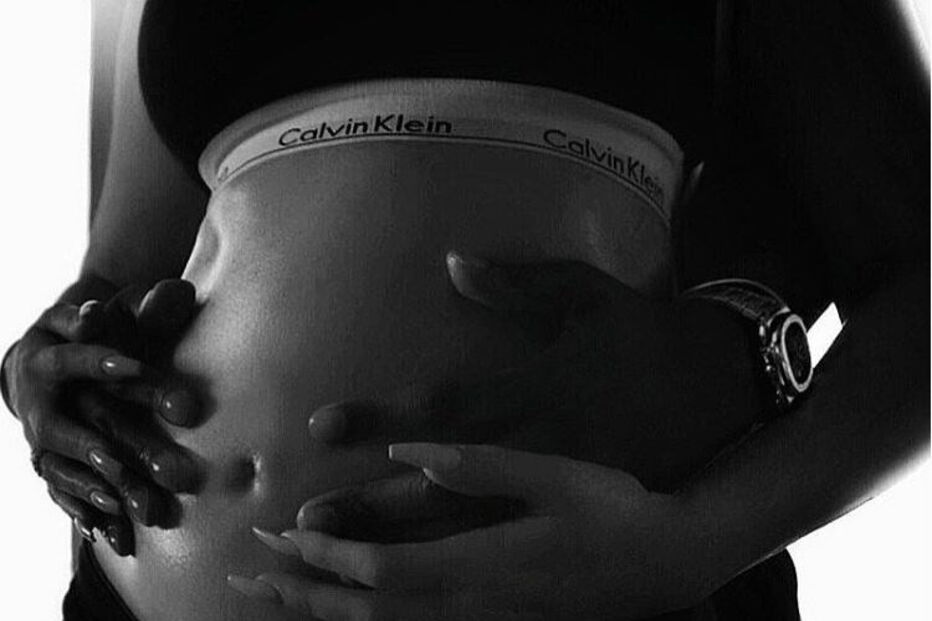 Khloe Kardashian confirmou gravidez