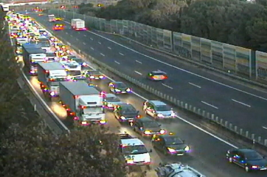 Acidente com camião na A1