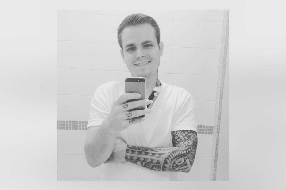 O irmão de Pedro, Filipe, foi adotado por Cristiane, a filha mais velha de Edir Macedo, líder da IURD