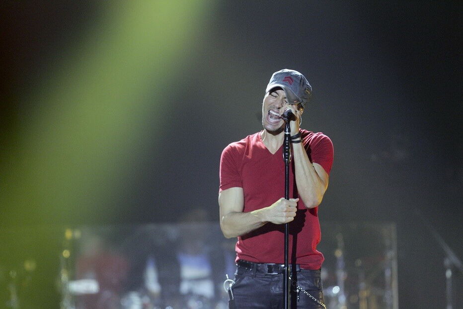 Enrique Iglesias vem a Portugal apresentar o álbum ‘Sex and Love’