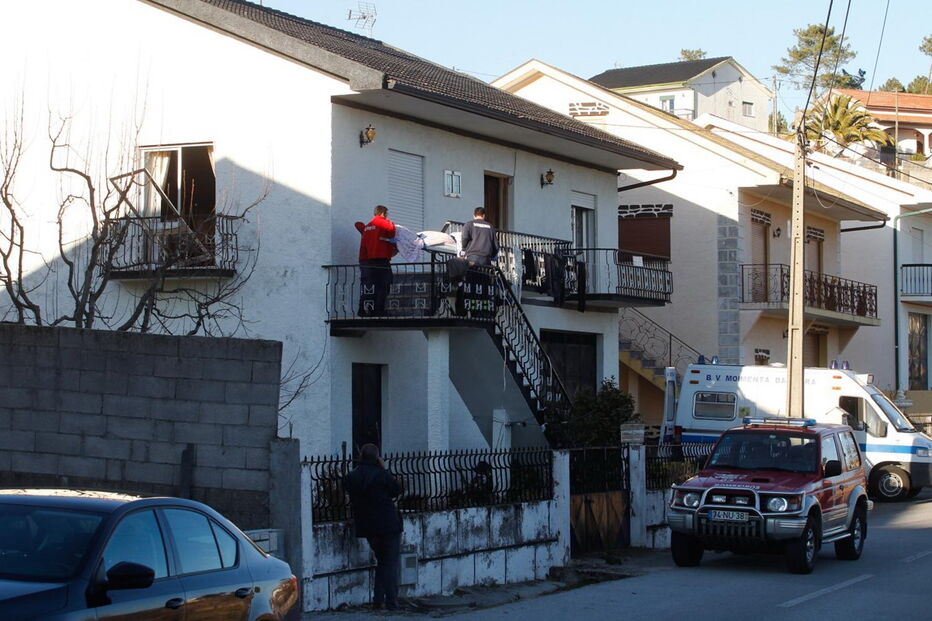 Corpo da mulher foi recolhido pelos Bombeiros Voluntários de Moimenta da Beira. Óbito foi atestado no local   