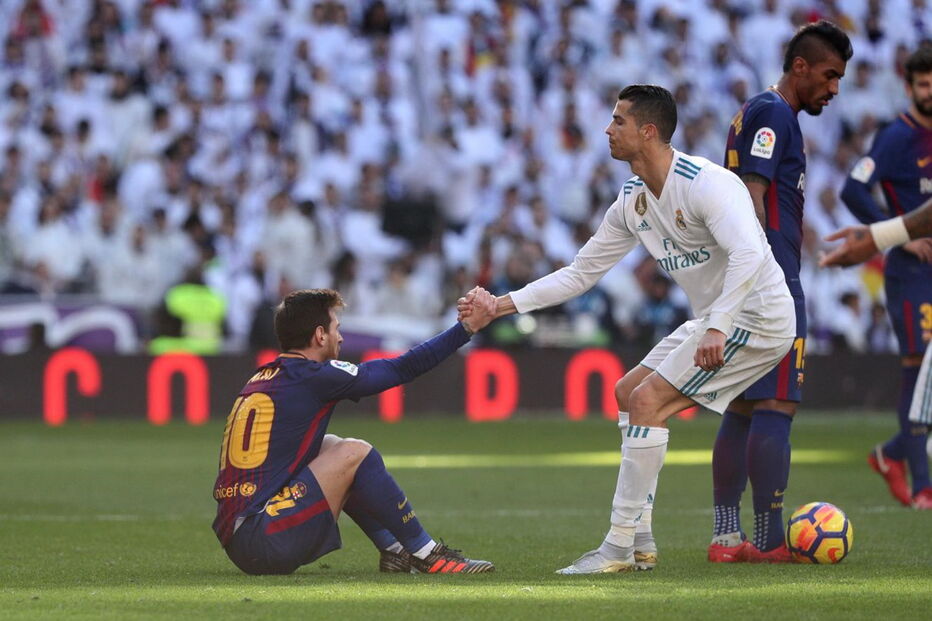 As imagens de Ronaldo e Messi que marcaram o dérbi