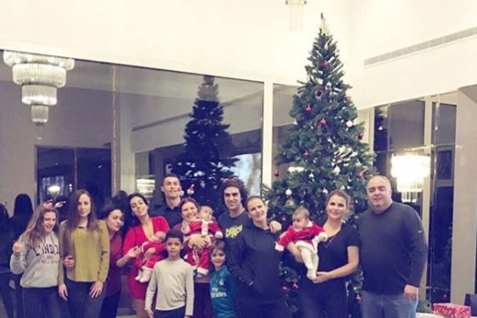 Ronaldo partilha fotografia da noite de Natal