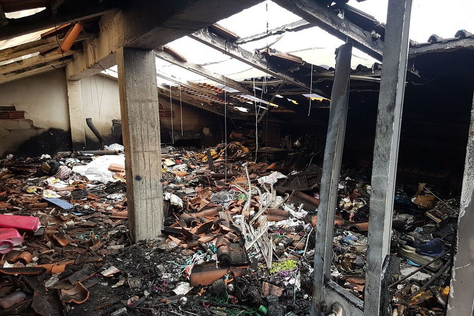 Incêndio destruiu uma casa na Figueira da Foz e desalojou uma família de seis pessoas 