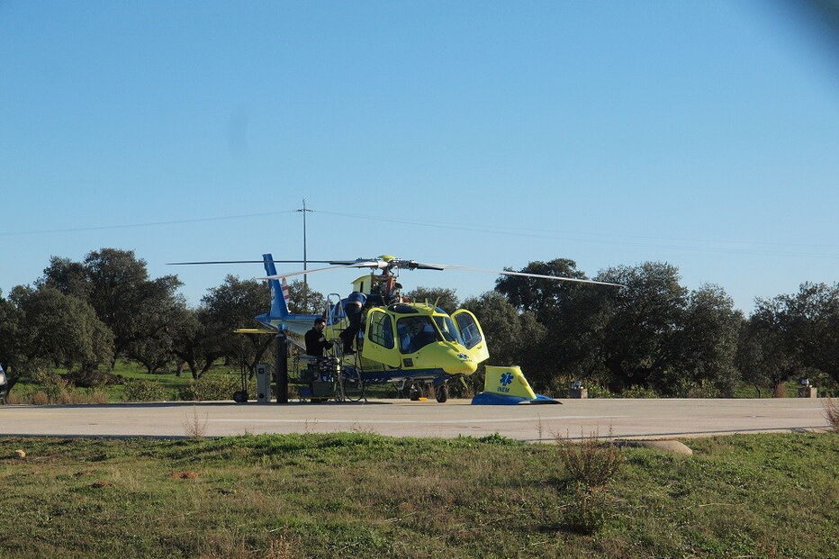 O aparelho do INEM de Évora ficou estacionado em Salemas, Loures, nos dias 24 e 25 de dezembro 