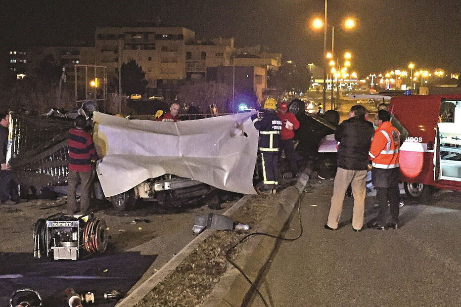 Acidente mais grave do Natal ocorreu nas Caldas. Matou mulher e destruiu família. Seis pessoas ficaram feridas