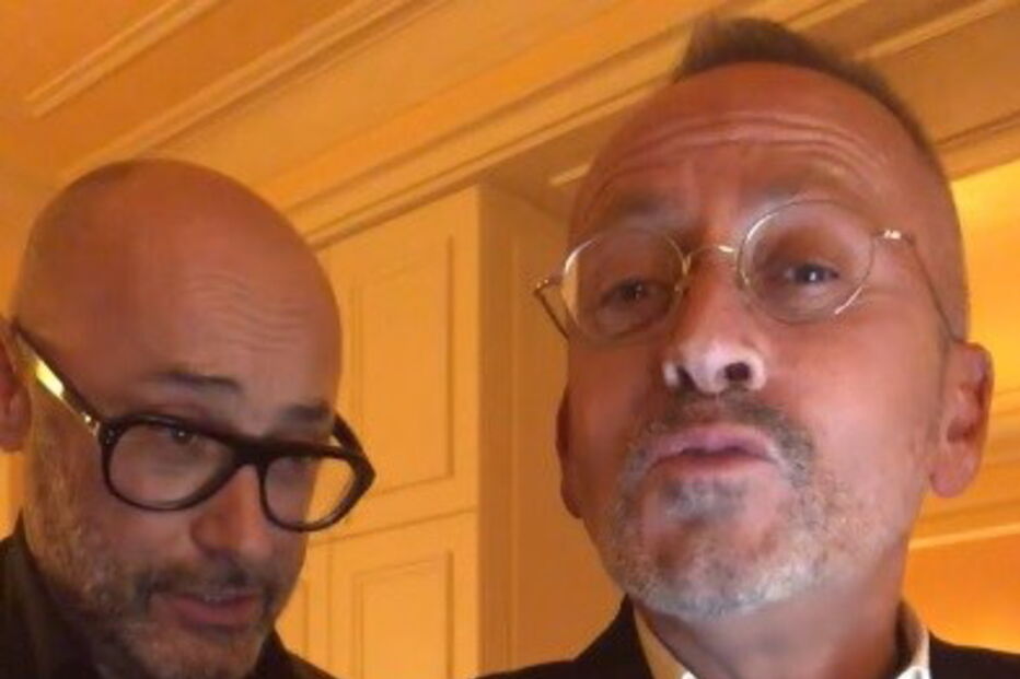 Goucha canta com o companheiro no Natal