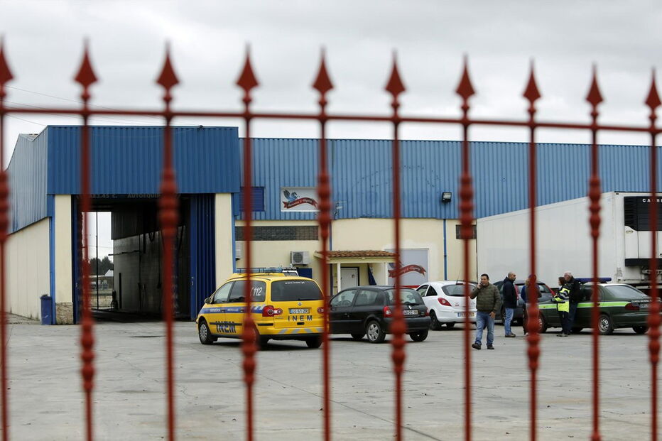 Mata mulher com quatro tiros em Salvaterra de Magos