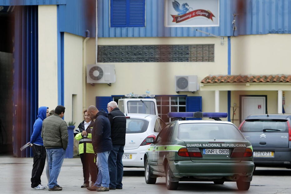 Mata mulher com quatro tiros em Salvaterra de Magos