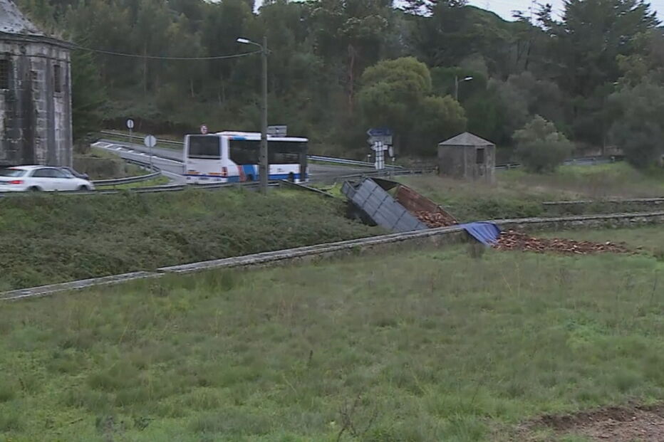 2017-12-29_14_15.36 camiao.jpg